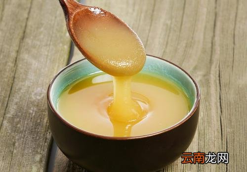 土蜂蜜为什么有点苦,怎样分辨土蜂蜜的真假