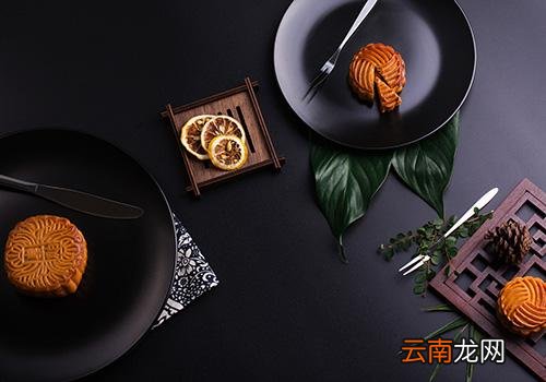 月饼过期了还能吃吗,过期月饼怎么处理