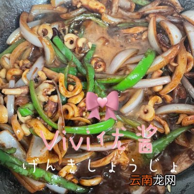 好吃的炒鱿鱼丝是这样做的 鱿鱼怎么炒好吃又嫩