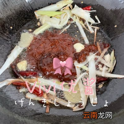 好吃的炒鱿鱼丝是这样做的 鱿鱼怎么炒好吃又嫩
