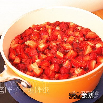 超详细自制草莓果酱 草莓酱怎么做