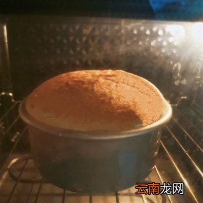 附戚风蛋糕详细做法 草莓蛋糕的做法