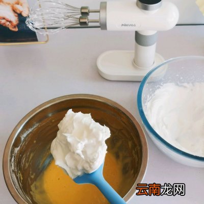 附戚风蛋糕详细做法 草莓蛋糕的做法