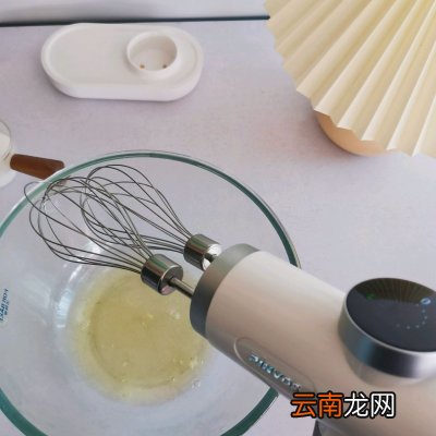 附戚风蛋糕详细做法 草莓蛋糕的做法