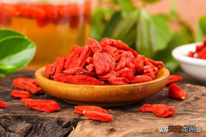 橘子吃多了会上火 吃橘子上火还是降火