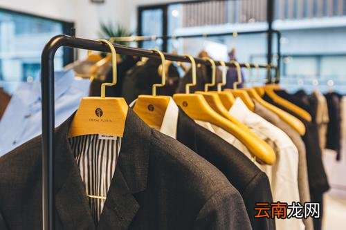 聚酯纤维料子显瘦吗,什么衣服最显瘦