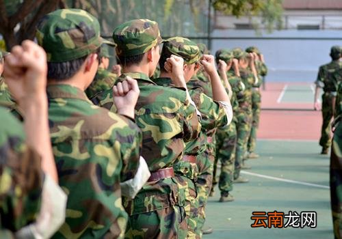 男生军训准备卫生巾,军训卫生巾鞋垫怎么用