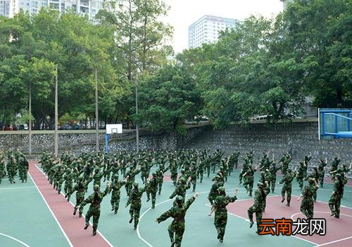 男生军训准备卫生巾,军训卫生巾鞋垫怎么用