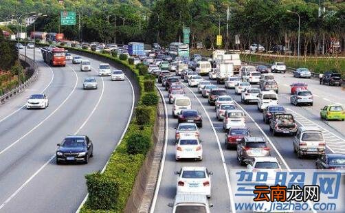 开车时这“七大禁忌”，超过4个就十分危险，快看看！
