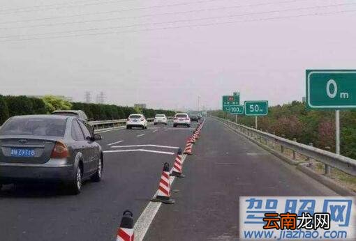这3个开车“坏毛病”，很多车主都有，尤其是最后一个！