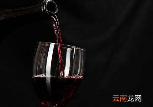 红葡萄酒可以冷藏吗,红葡萄酒可以放冰箱吗