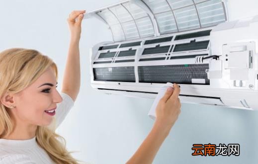 空调产生异味的原因 空调的清洗方法