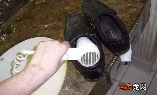 吹风机的作用及用途 吹风机竟能治疗小病