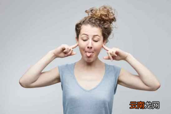 吹风机的作用及用途 吹风机竟能治疗小病