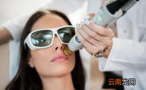 教你解决毛发内生的困扰 多用去角质产品效果最佳