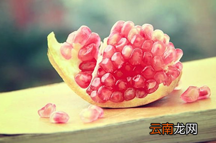 两岁的宝宝可以吃石榴吗 有哪些好处和注意事项