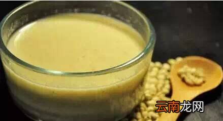 止咳润喉的方法 止咳润喉吃什么比较好