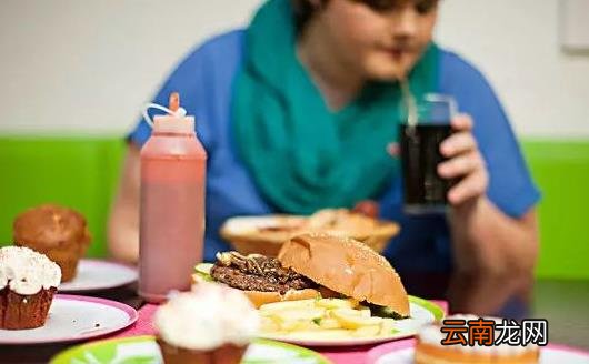 暴饮暴食不好控制发胖 正确抓住48小时内来科学调整