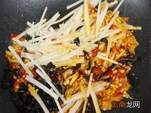 鱼香肉丝的家常做法 鱼香肉丝这样炒好吃极了