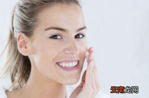 白醋洗脸的正确美白方法 要美白洗脸的水温很重要