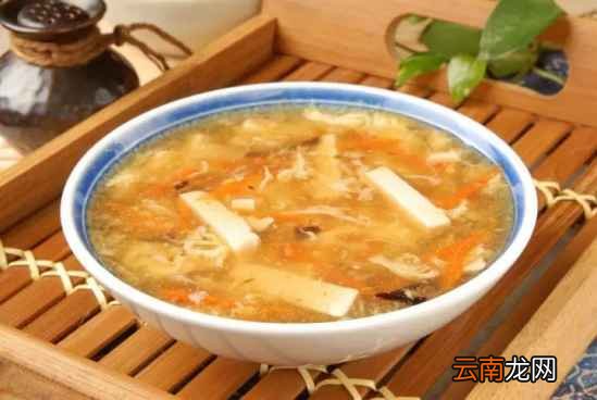 四川酸辣汤的做法 不仅美味还能治感冒
