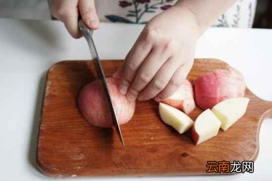 夏日解暑饮品 苦瓜这么做才不苦呢