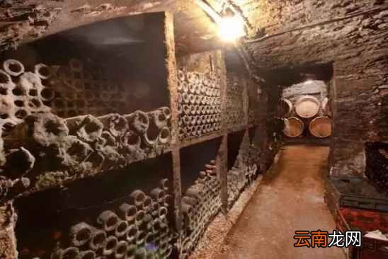 酒塞发霉酒还能喝吗 酒塞发霉的原因分析