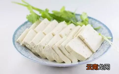 做什么运动可以丰胸 丰胸不仅仅是靠吃