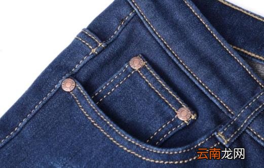 夏天牛仔裤要每天洗吗 黑色牛仔裤第一次怎么洗不掉色
