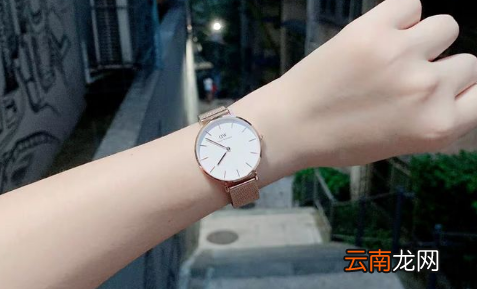 dw手表回收多少钱一个-dw手表回收的联系方式