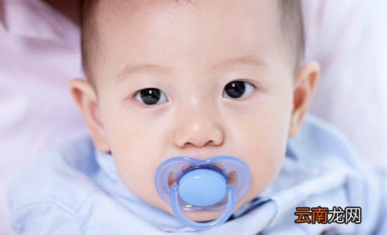 宝宝晚上不睡觉怎么办 如何才能让宝宝睡得香
