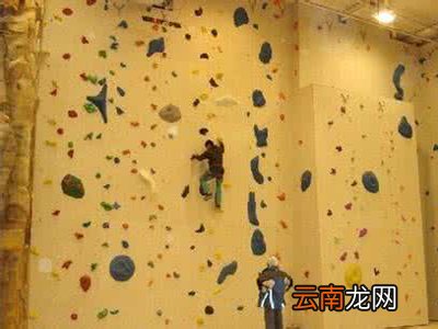 攀岩要用几根绳做保护