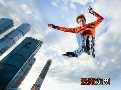 速度轮滑怎样转弯