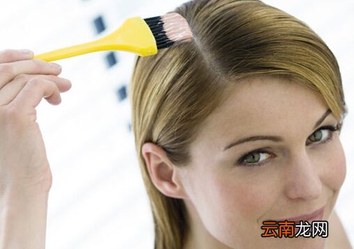 洗染发剂弄手上怎么洗?洗染发剂弄衣服上怎么洗