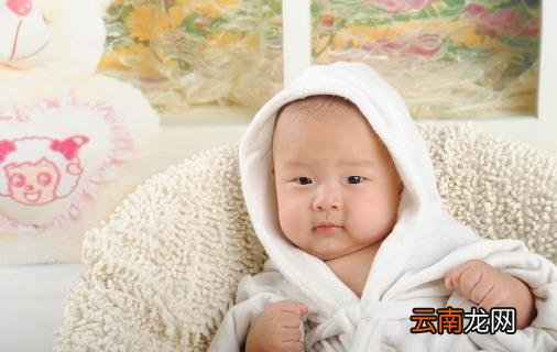 新手父母常见的育儿误区 宝宝日常喂养须知