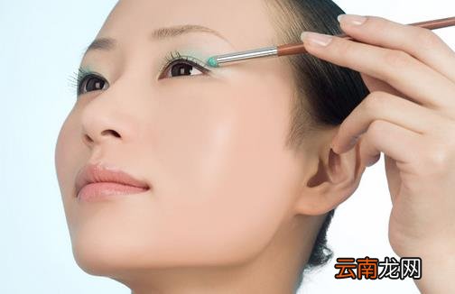 化妆加速衰老 皮肤怎样回春？