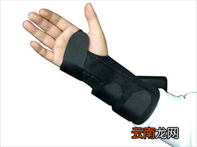 打高尔夫球怎么避免手腕受伤