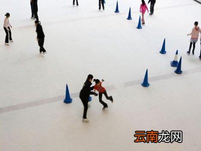 会花样滑冰就会轮滑吗
