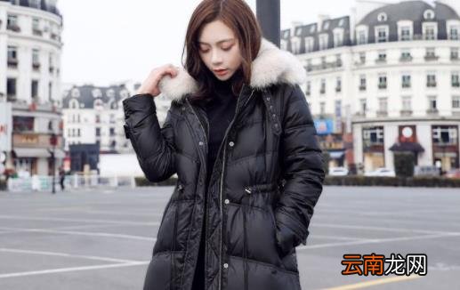 羽绒服可以晒太阳吗 羽绒服是手洗好还是洗衣机洗好