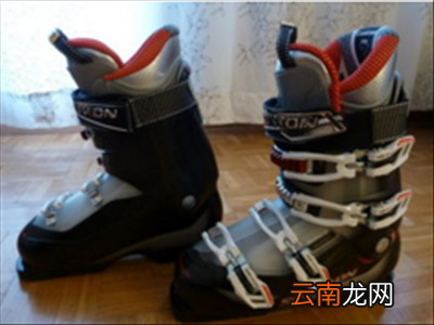 滑雪鞋大一号怎么办