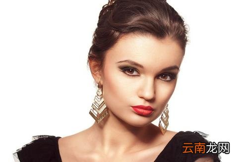 护肤品和彩妆品是一对 你的彩妆有搭档吗？