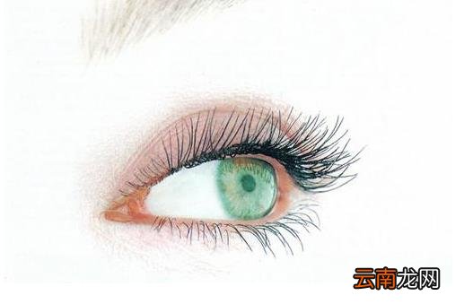 做假睫毛要注意些什么呢