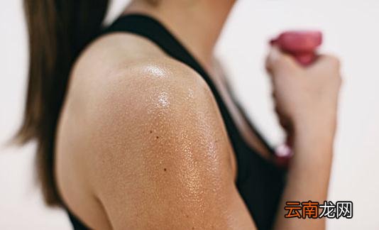 三伏天运动大汗淋漓好不好 三伏天如何去除身体湿寒湿气