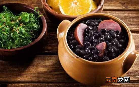 黑豆炖梨的功效 让你甩掉大肚腩