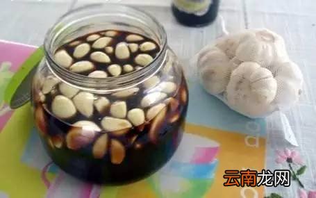 醋泡大蒜的功效 大蒜配一宝减肥抗衰老