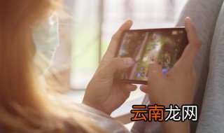 丧尸围城4怎么把丧尸的头套取消了