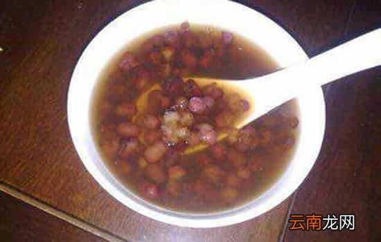 红豆薏米粥能当早餐吗 红豆薏米粥早上食用好过晚上