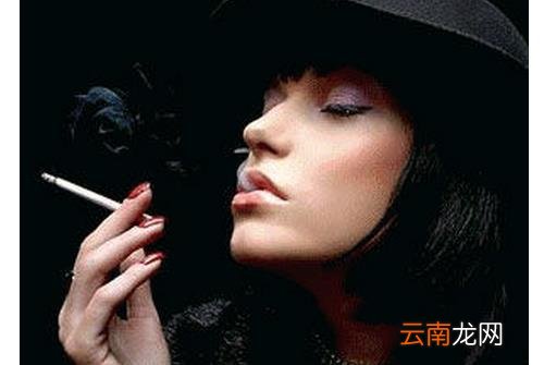 烟民朋友是如何美白牙齿的