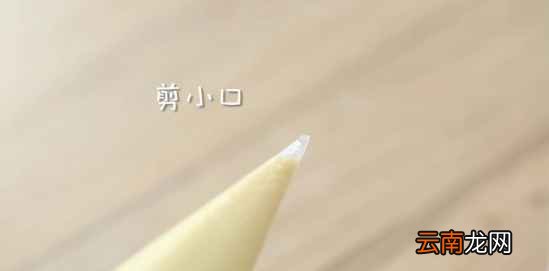 简单鸡蛋饼的做法 怎样做鸡蛋饼最好吃