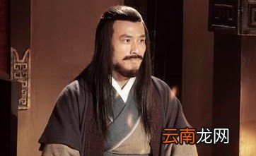 孟尝君有着很大的野心，且十分善于玩弄权术